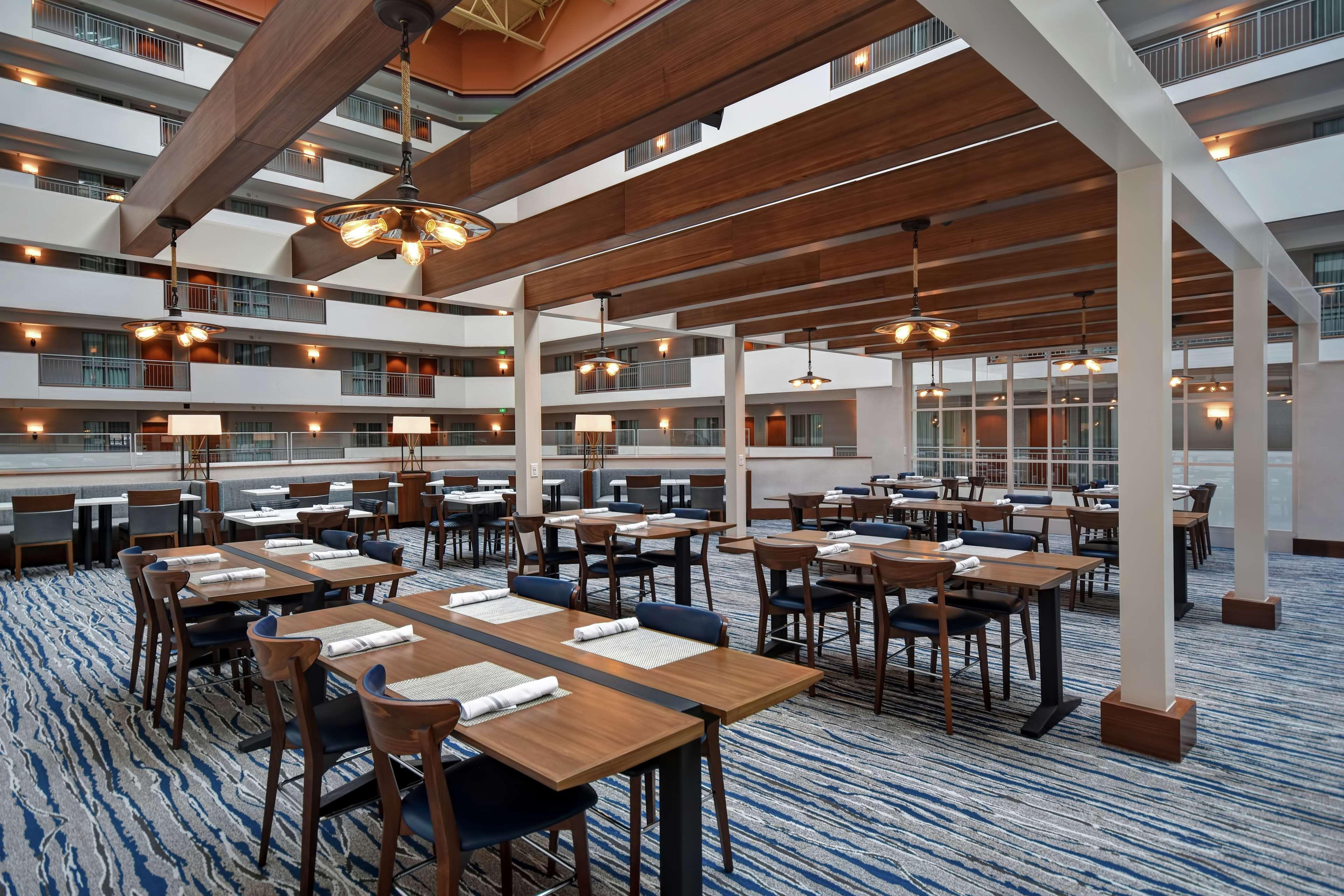 Embassy By Hilton Downtown Old Market 4*