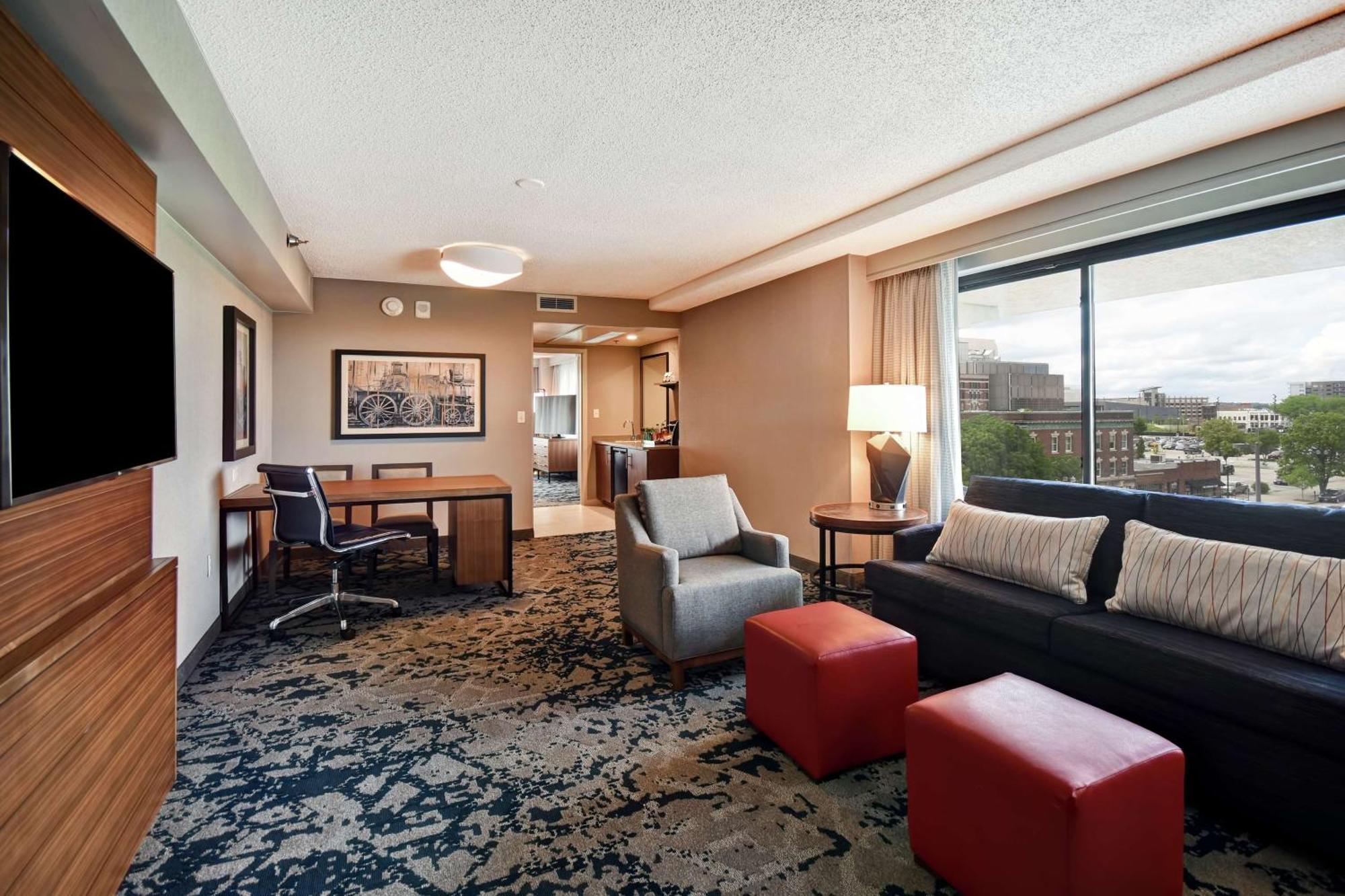 Embassy By Hilton Downtown Old Market Hotel 4*