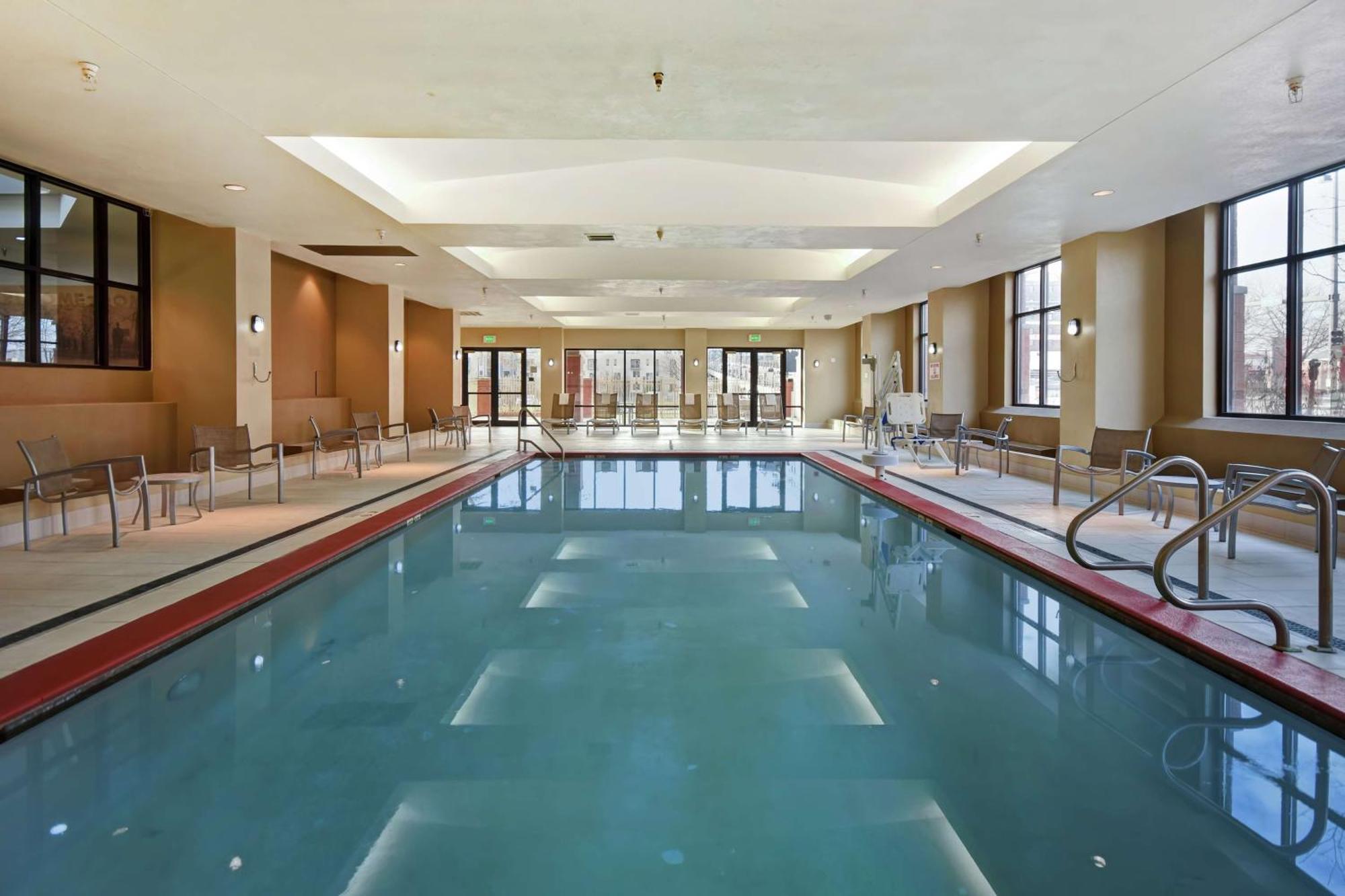Embassy By Hilton Downtown Old Market 4*