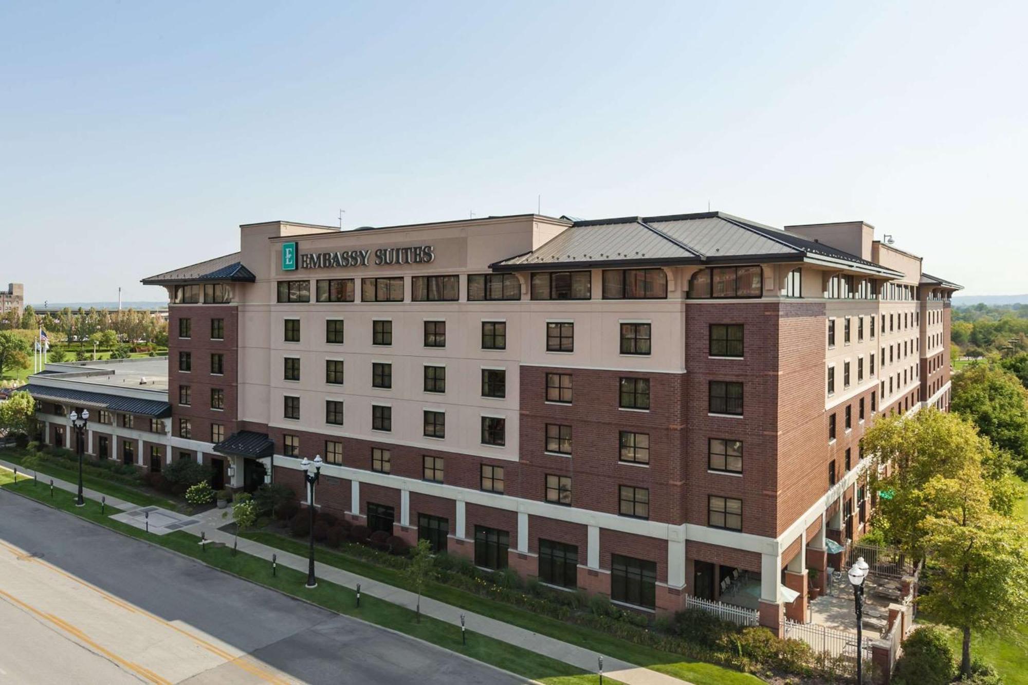 Embassy By Hilton Downtown Old Market Hotel Omaha