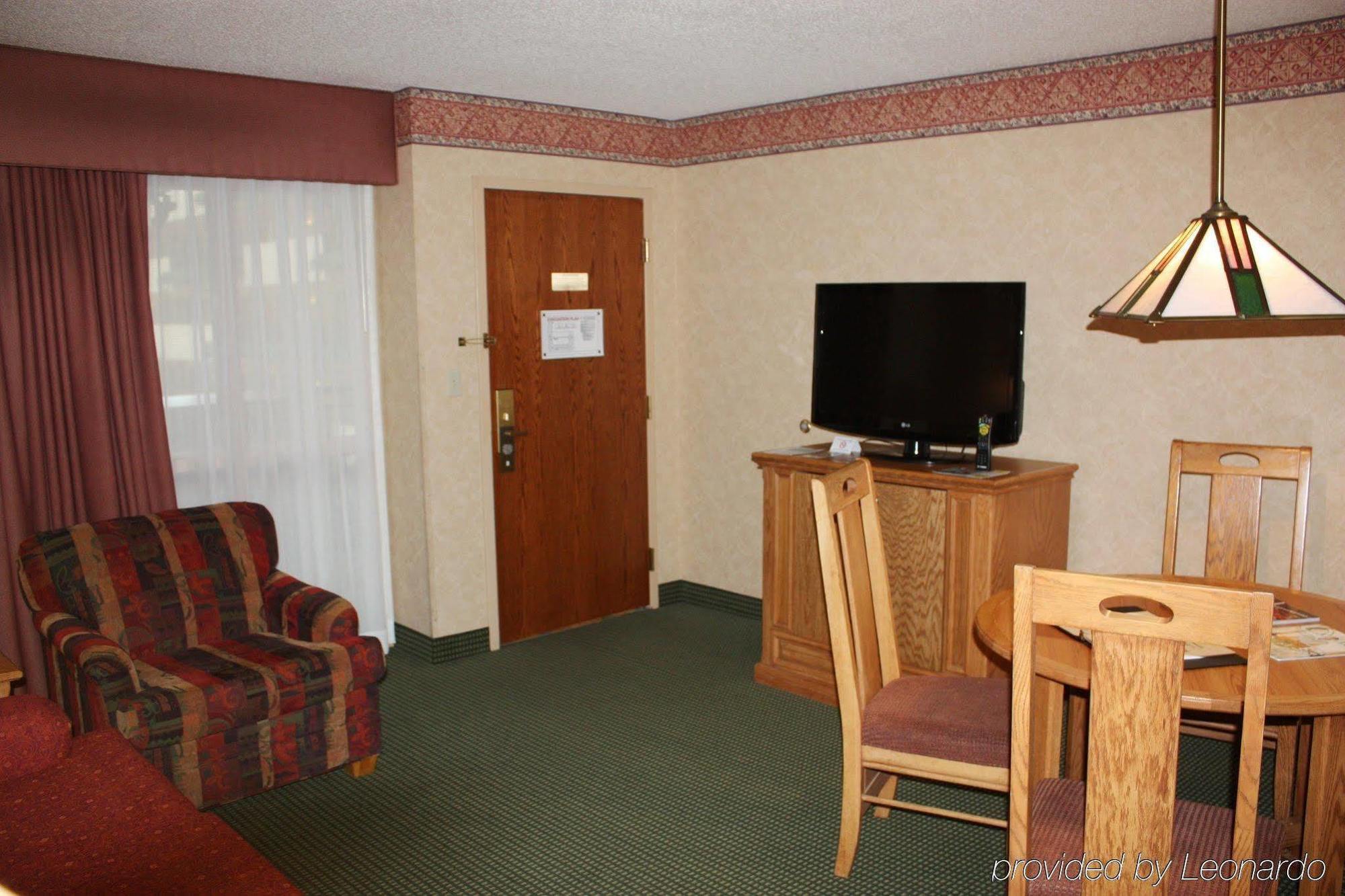 Hotel Embassy By Hilton Downtown Old Market 4*