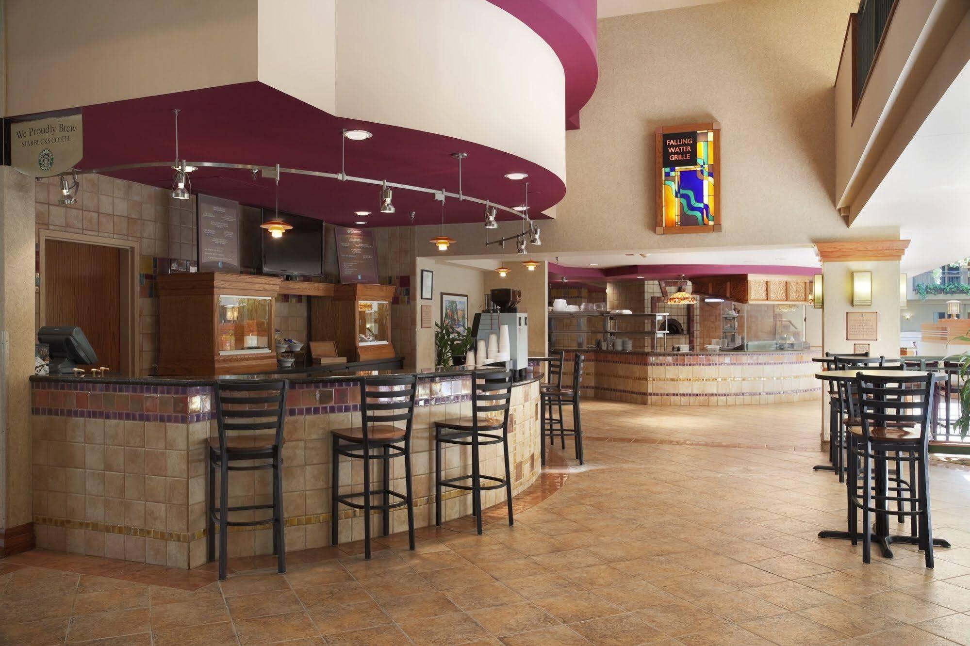 Embassy By Hilton Downtown Old Market Hotel 4*